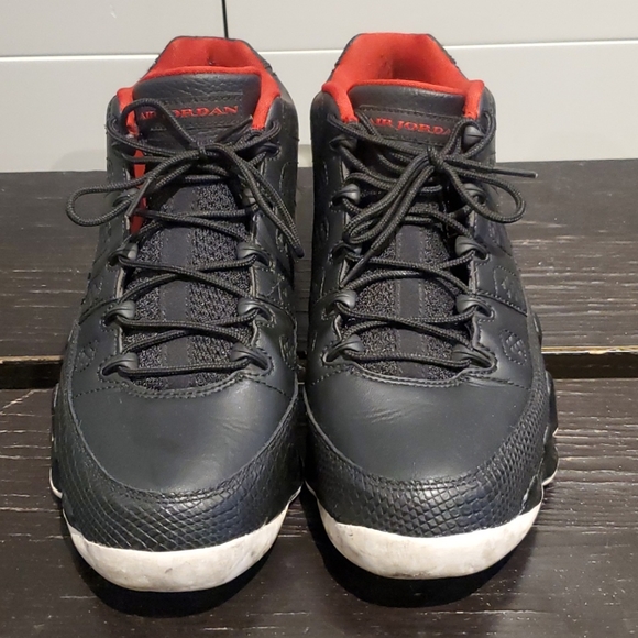 Jordan Other - AIR JORDAN 9 RETRO LOW 'SNAKESKIN'

Size 9